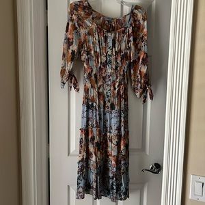 Women’s Spring Floral Tiered Dress size Small Light Blue Multicolor